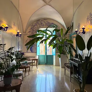 https://liliumhotel.it-romehotels.com